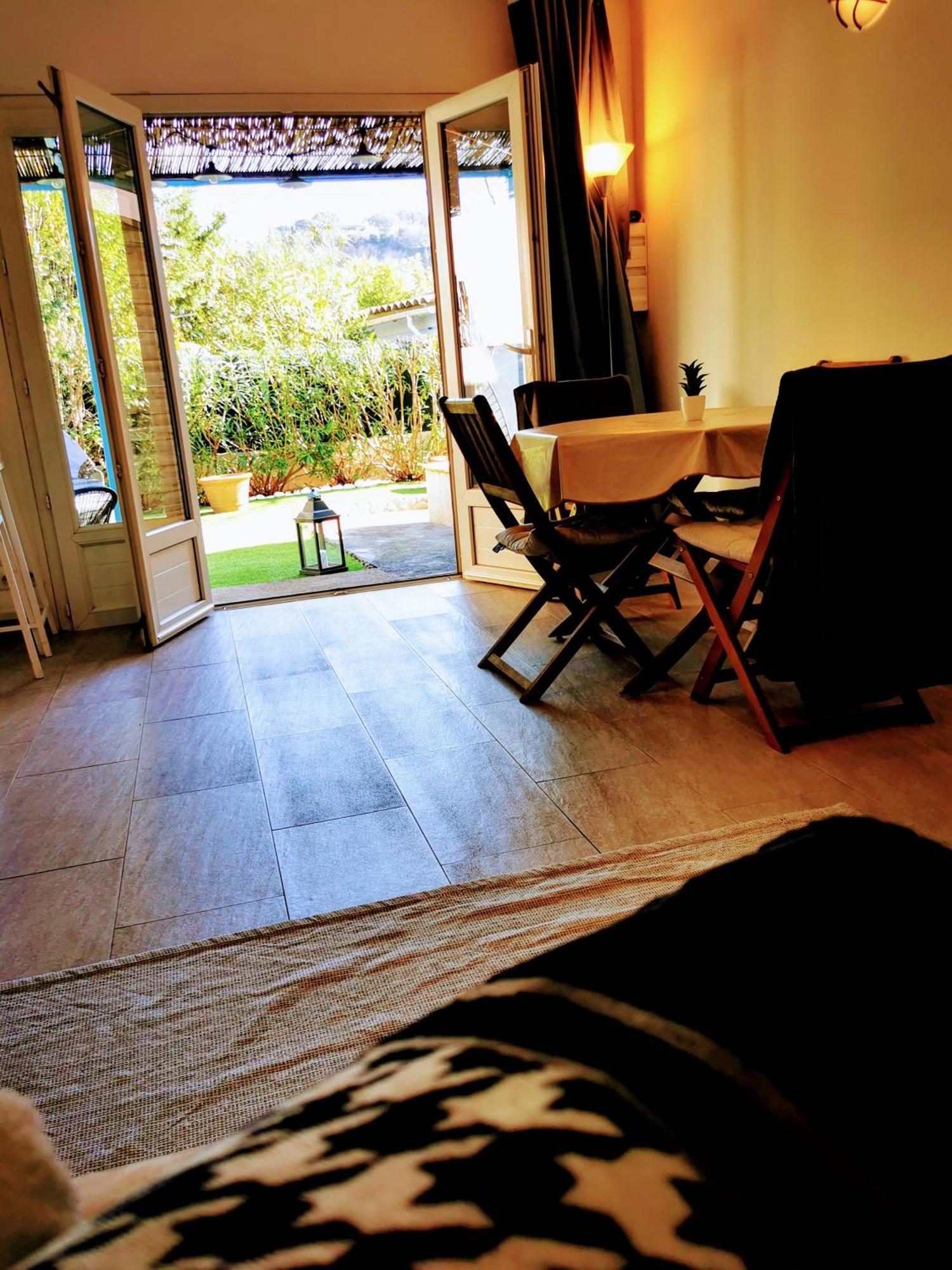 Studio Jardin Privatif 300M De La Plage Sainte-Maxime Exterior foto